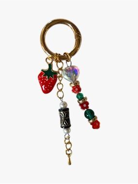Strawberry Charm Bag Charm - Red & Green Beaded Accent (HYUNJIN)